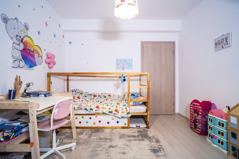 Domnesti, Tudor Vladimirescu, inchiriere casa 4 camere, utilitati acces STB