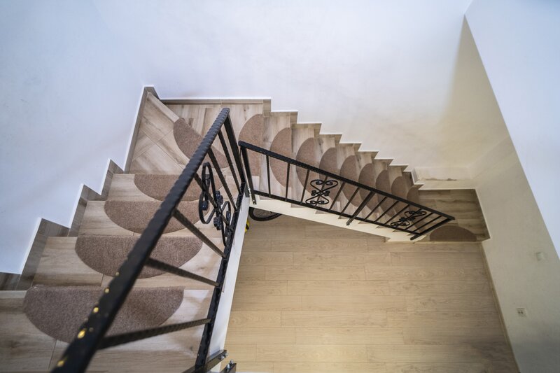 Domnesti, Tudor Vladimirescu, inchiriere casa 4 camere, utilitati acces STB